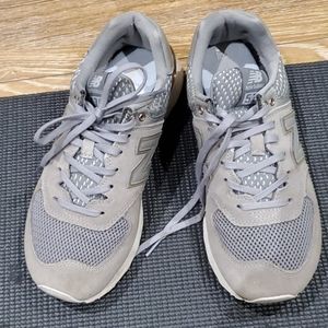 New Balance 574 Rosegold Grey sz 7.5